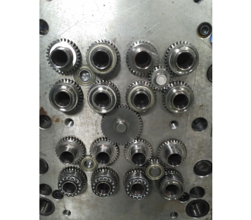 Unscrew Mould